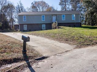 19 Velma Dr, Taylors, SC 29687