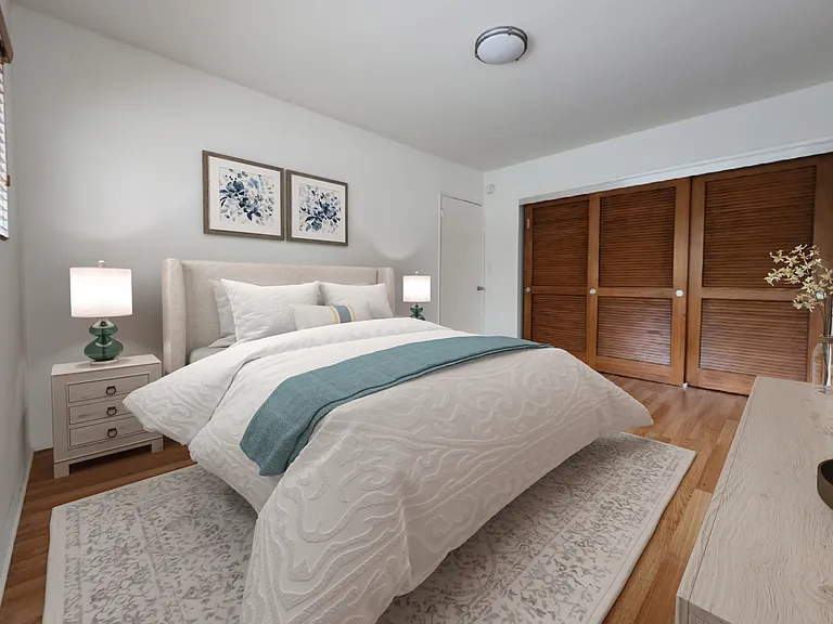 1850 Greenfield Ave #12 — Photo 9