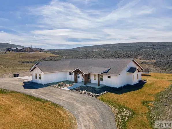53 Black Hawk Dr, Carmen, ID 83462
