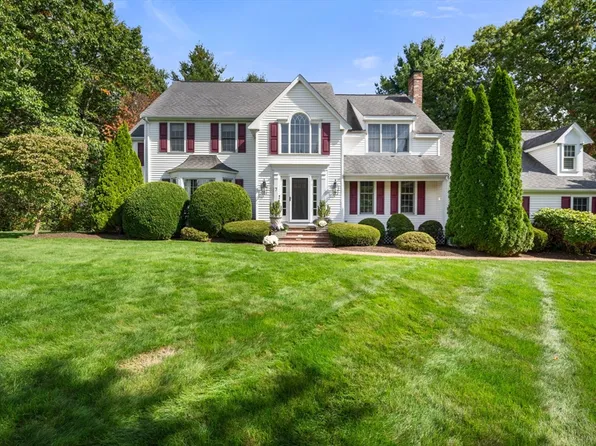 7 Huckleberry Rd, Hopkinton, MA 01748