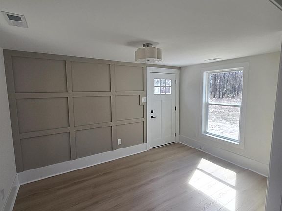 4th image of 1036 Old Zion Rd
