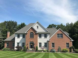 172 Valley View Ct, Southington, CT 06489