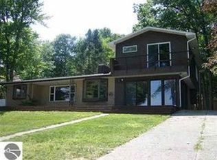 2320 N Huron Rd, Tawas City, MI 48763