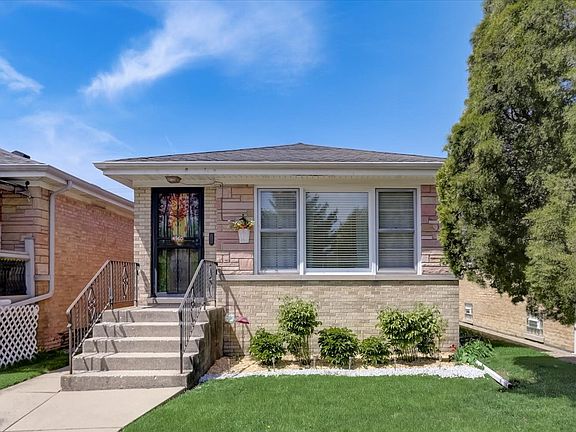 2nd image of 4960 N Melvina Ave