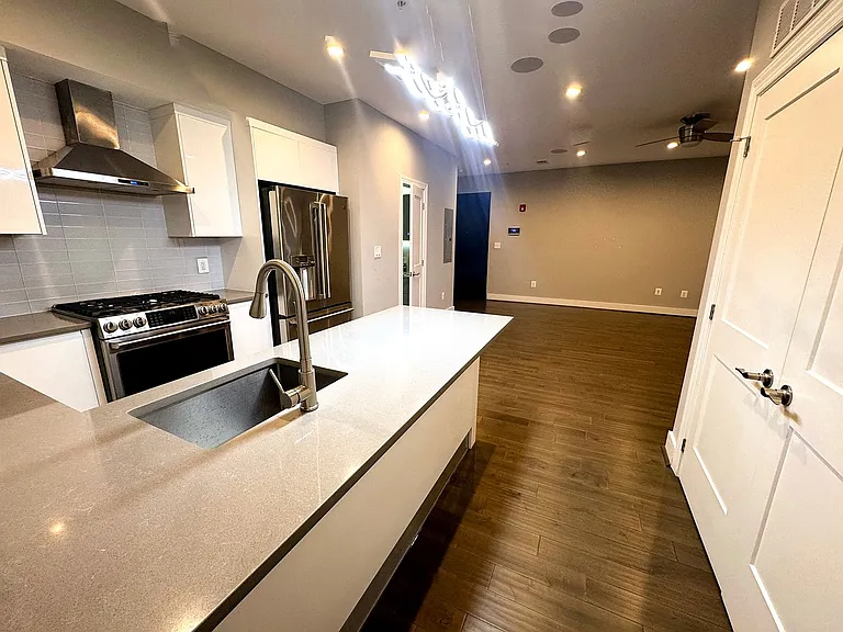 625 Park Rd NW #201 — Photo 5