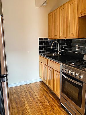 2nd image of 239 W 21st St APT 5A