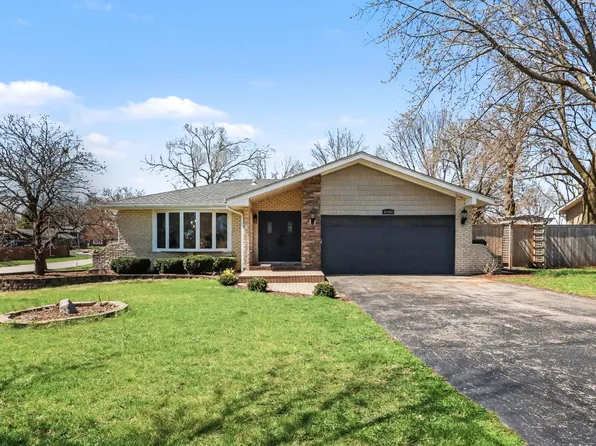 10360 Brenner Ct, Naperville, IL 60564