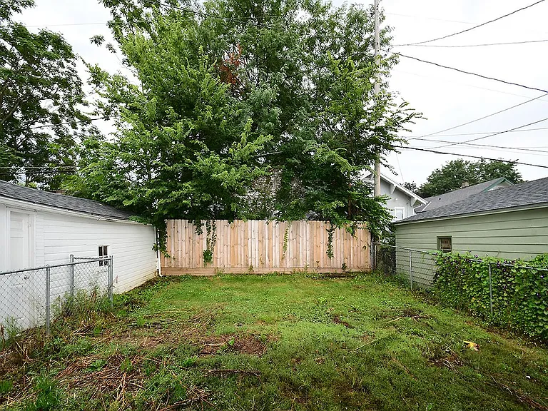 2723 Newport Ave — Photo 28