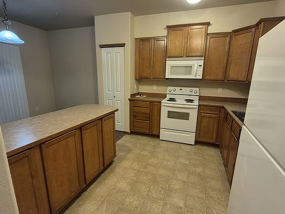 2nd image of 2533 152nd St SW #A-4
