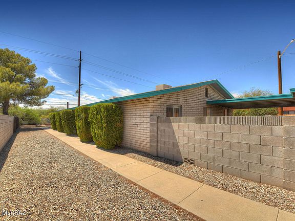 4th image of 3030 N Palo Verde Ave