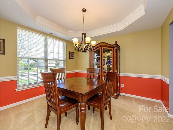 5th image of 8522 Fox Tail Ln
