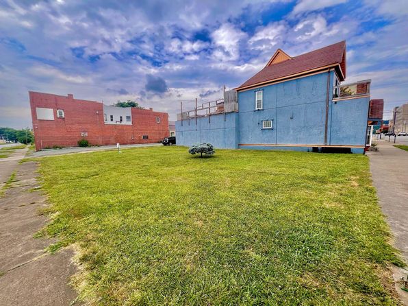 huntington-west-virginia-439312447 picture