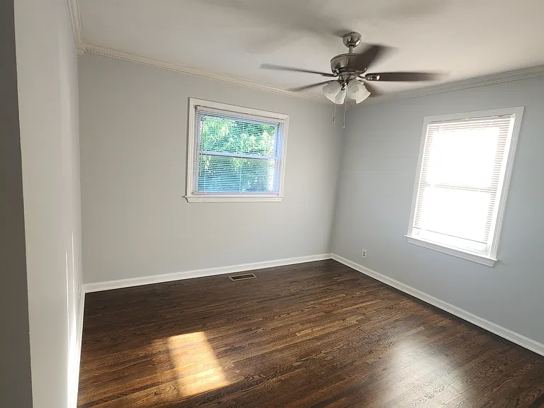 6307 Franklin Dr — Photo 4