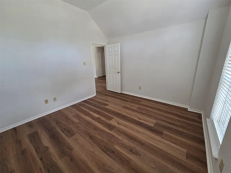 17403 Canyon Knoll Dr — Photo 25