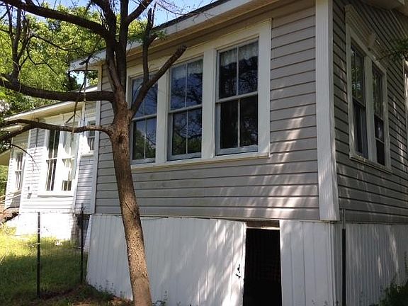 2nd image of 10981 Castleberry St