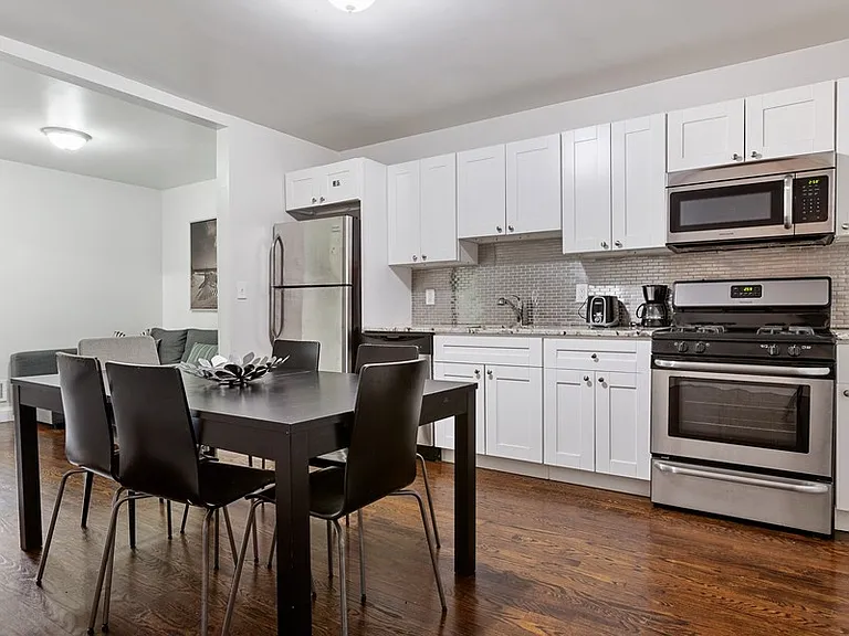 673 Metropolitan Ave #2 — Photo 4