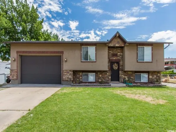 5852 S 2950 W, Roy, UT 84067