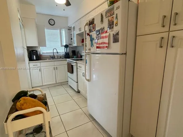 201 NE 14th Ave APT 5A, Hallandale Beach, FL 33009