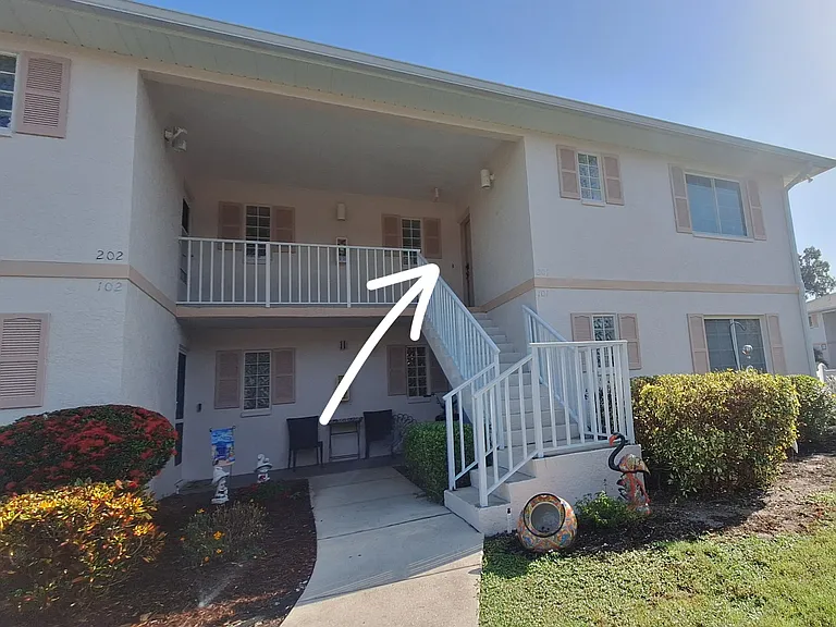 1051 Forrest Nelson Blvd #D-201 — Photo 8