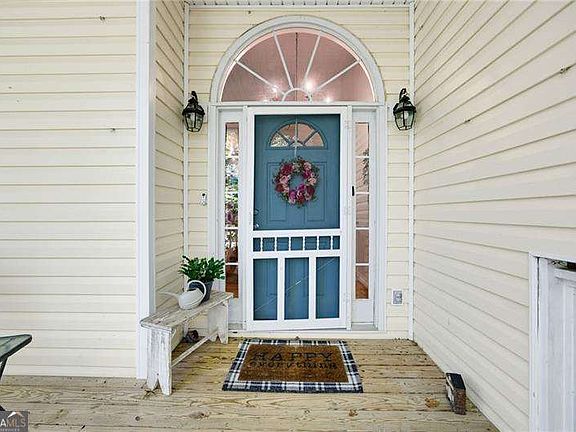 5th image of 474 Spring Meadows Ave