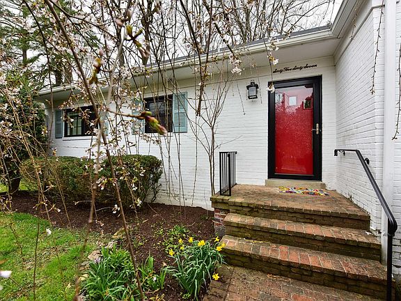 3rd image of 6567 Marlo Dr