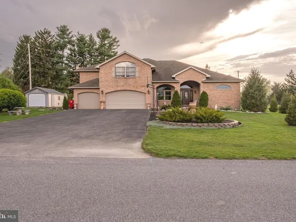 536 Remington Dr, Shippensburg, PA 17257