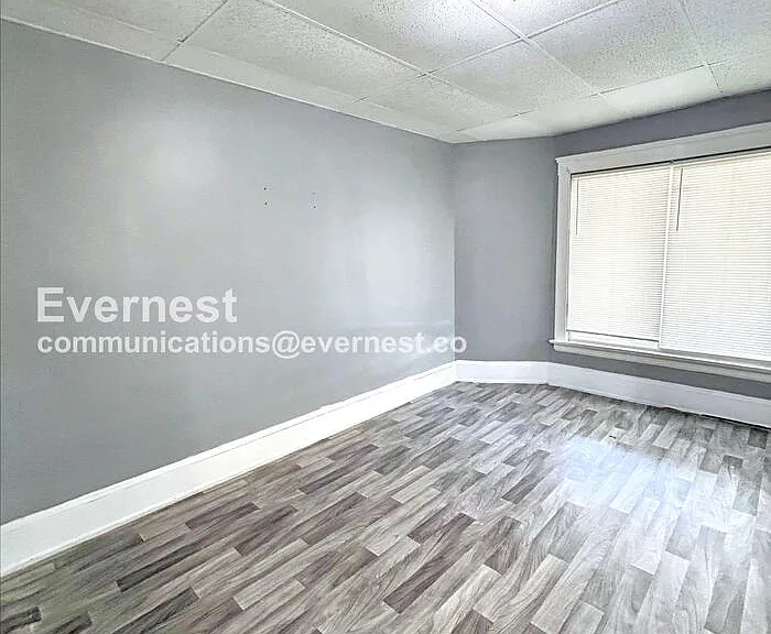 2213 E 82nd St — Photo 11