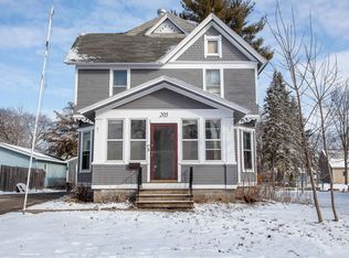 205 7th Ave SE, Waverly, IA 50677