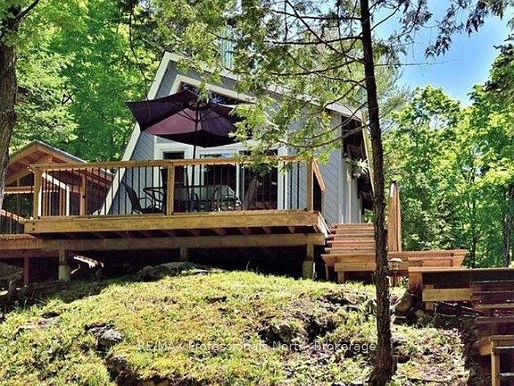 2nd image of 1422 Avery Ln