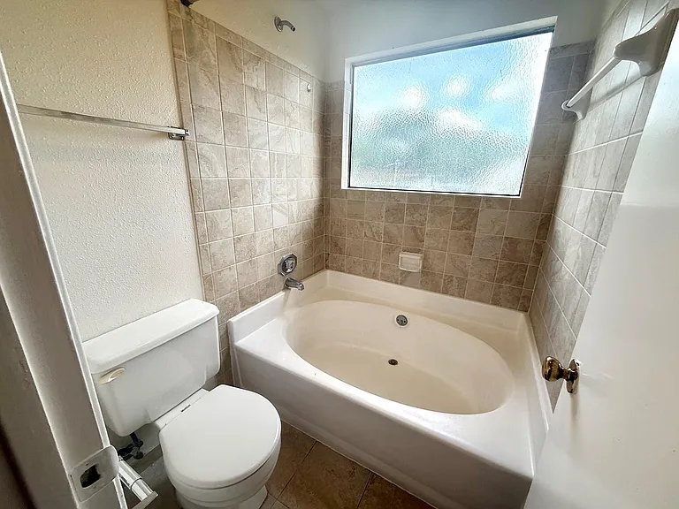 2710 Grants Lake Blvd #M2 — Photo 8