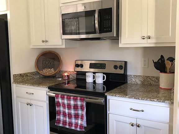 Stainless appliances