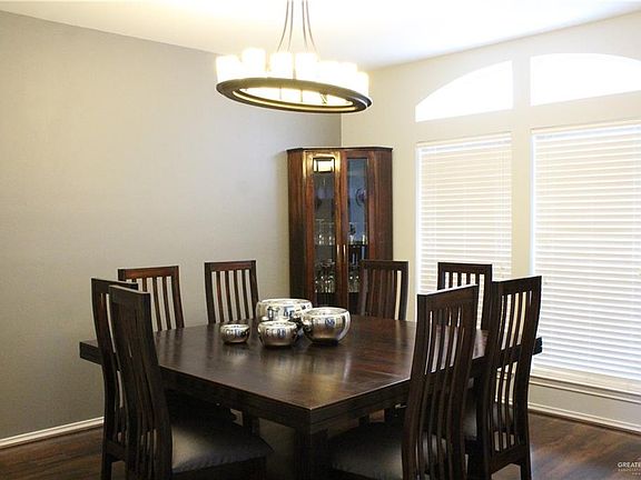 3rd image of 2601 San Carlos Ct