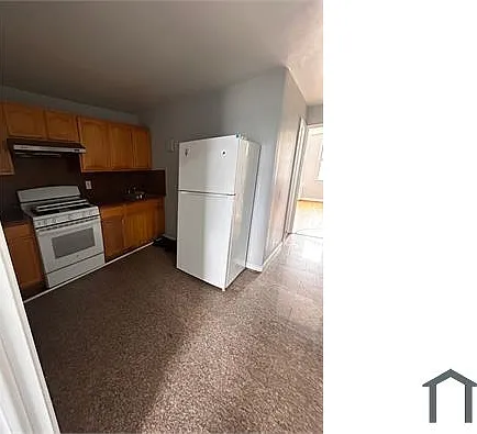 146 Beech St — Photo 8