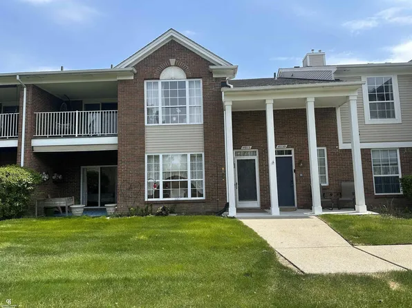 45805 Heather Ridge Dr, Macomb, MI 48044