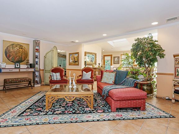 4th image of 65 Shelter Ln
