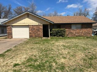 2126 E Chestnut Ave, Enid, OK 73701