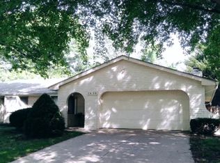 1630 Trelawney Dr, Lincoln, NE 68512