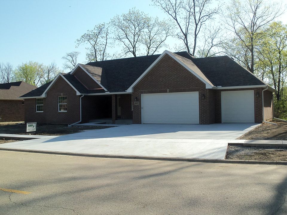 1st image of 1045 Shadow Wood Dr