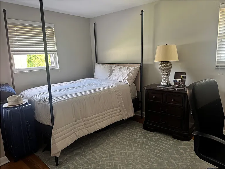 257 Johnston Rd — Photo 10