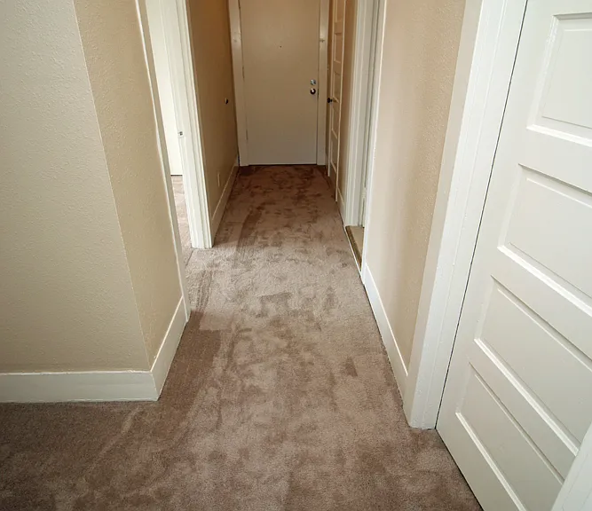 The Summit Arms Apartments — Photo 13