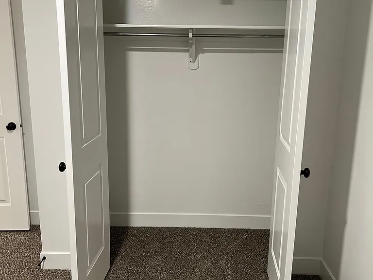Closet 1