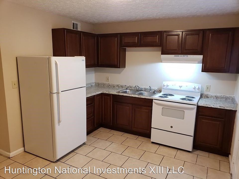 1st image of 76 Evergreen Ln APT 9