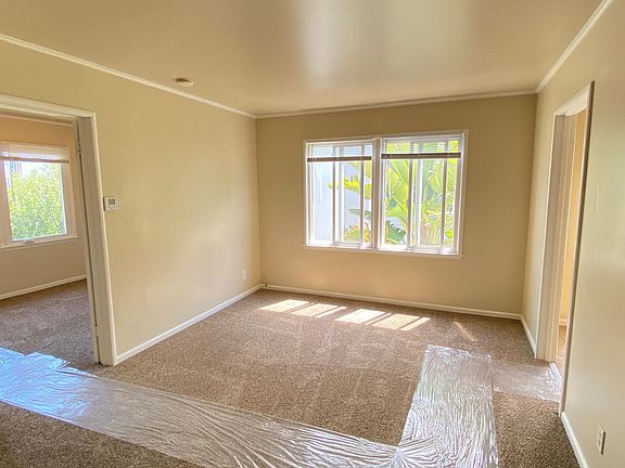 2nd image of 820 Winchester Dr APT 4