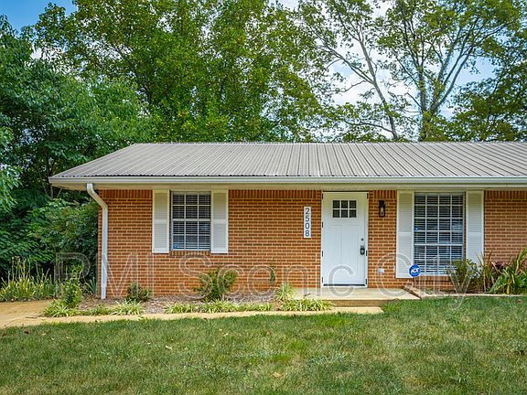 2nd image of 2508 Woodfin Ave