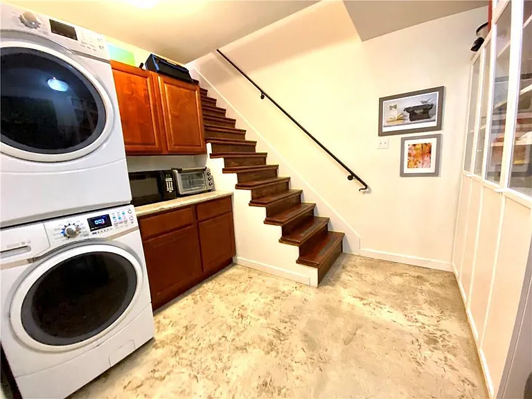 5832 Clara St #B — Photo 7