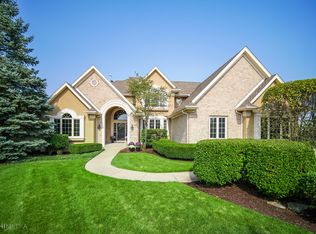 10808 Royal Glen Dr, Orland Park, IL 60467