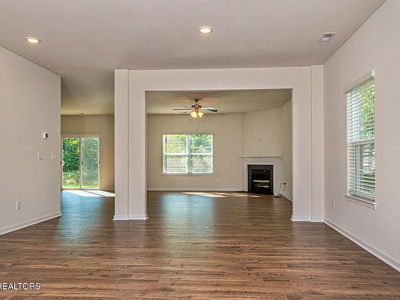 4th image of 12052 Sweet Almond Ln