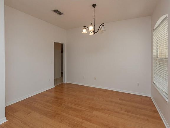 5th image of 5393 Red Leaf Ct