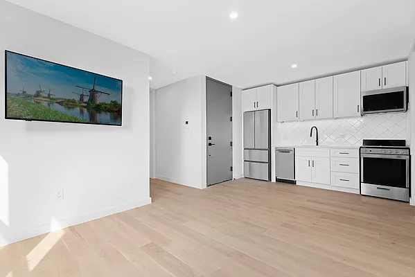 Rented by Fountain Realty Group | media 19