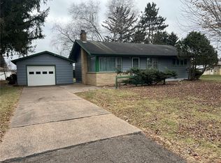 1109 W Spruce St, Chippewa Falls, WI 54729